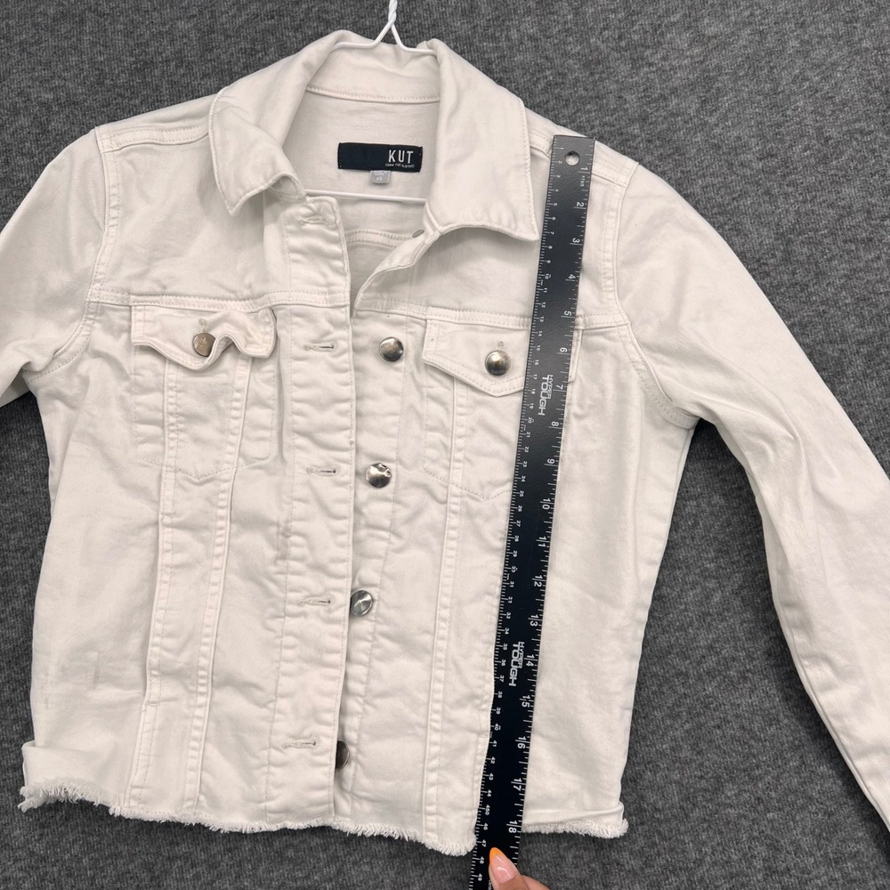 KUT from the Kloth Womens White Raw Hem Denim Trucker Jacket Size XS Cropped - Picture 9 of 10